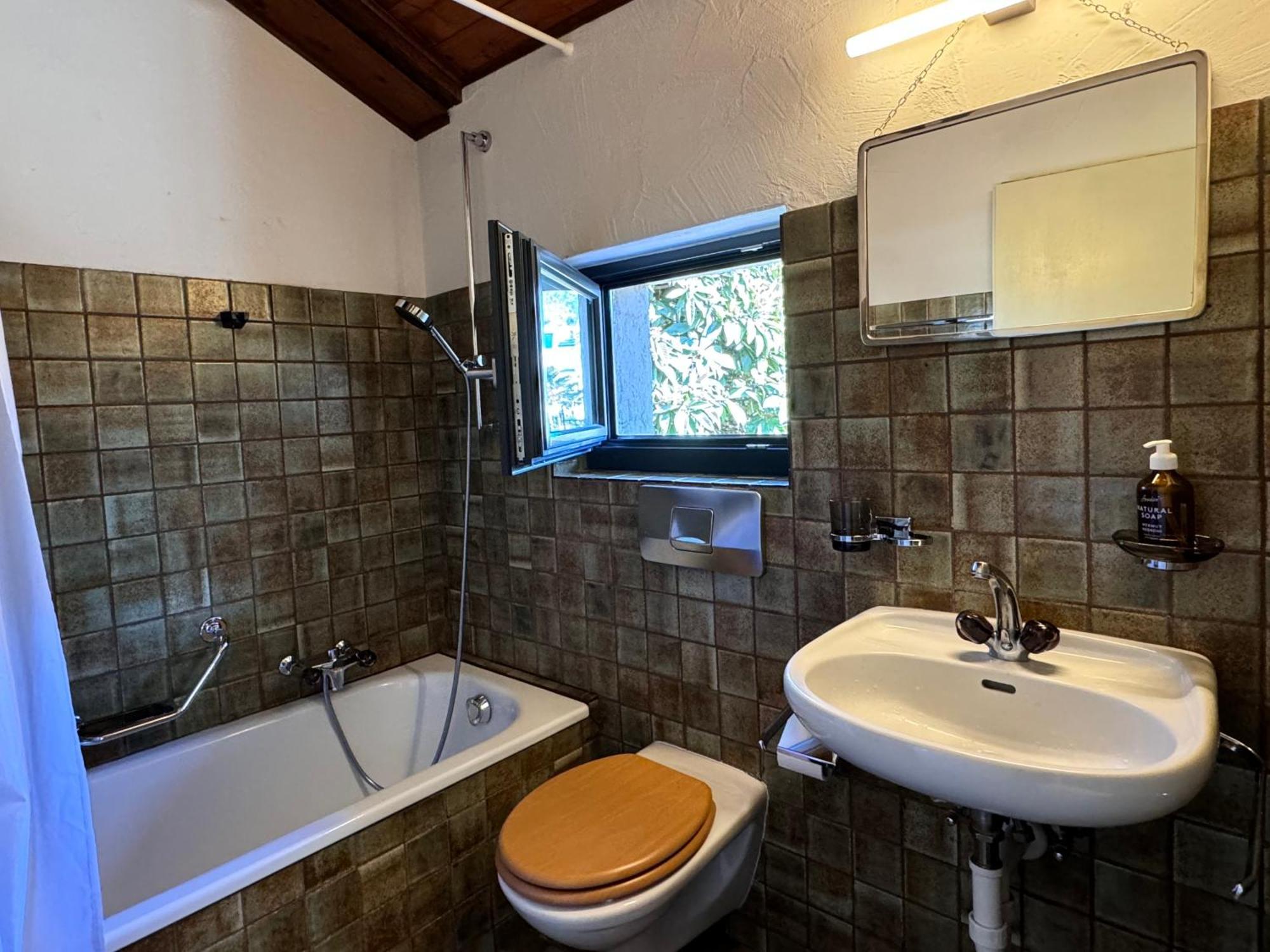 Cozy Apartment In The Green لوكارنو المظهر الخارجي الصورة
